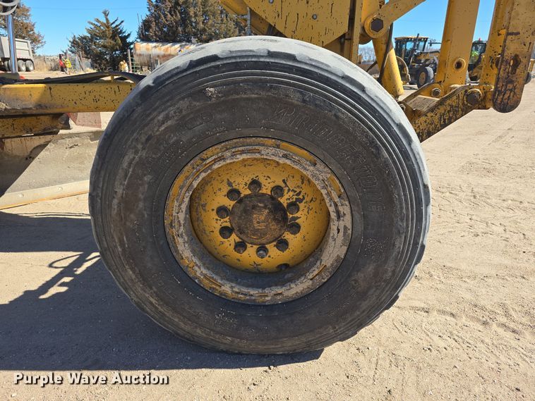 image for item EH8652 2011 Caterpillar 140M motor grader