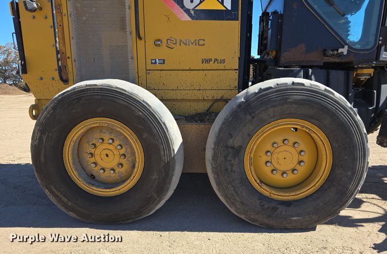 image for item EH8652 2011 Caterpillar 140M motor grader