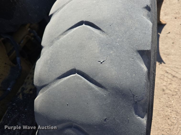 image for item EH8652 2011 Caterpillar 140M motor grader