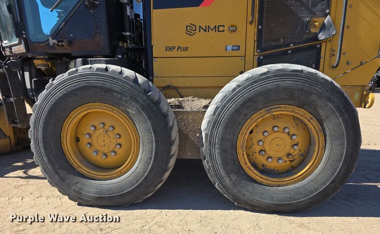 image for item EH8652 2011 Caterpillar 140M motor grader