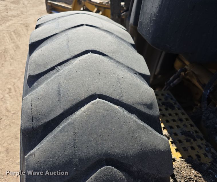 image for item EH8652 2011 Caterpillar 140M motor grader