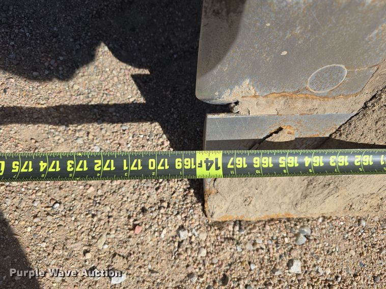 image for item EH8653 2014 Caterpillar 12M3 motor grader