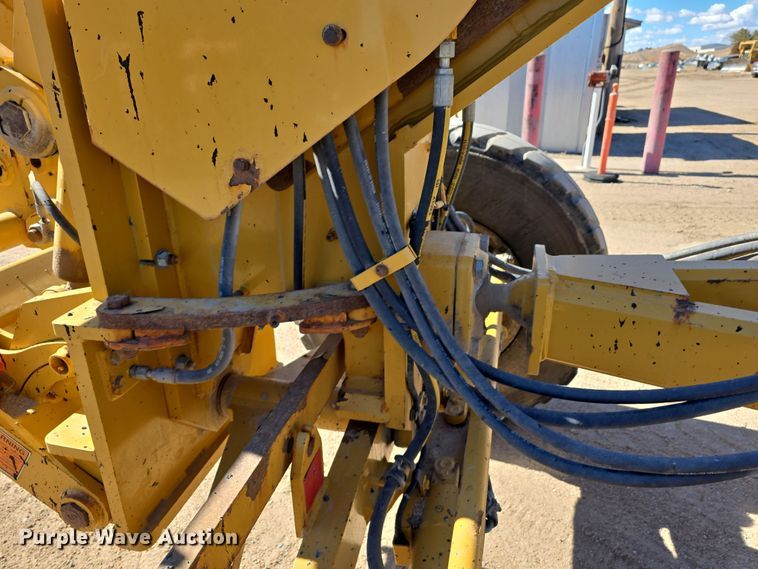 image for item EH8653 2014 Caterpillar 12M3 motor grader