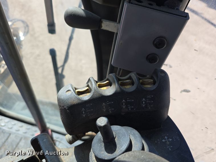 image for item EH8653 2014 Caterpillar 12M3 motor grader