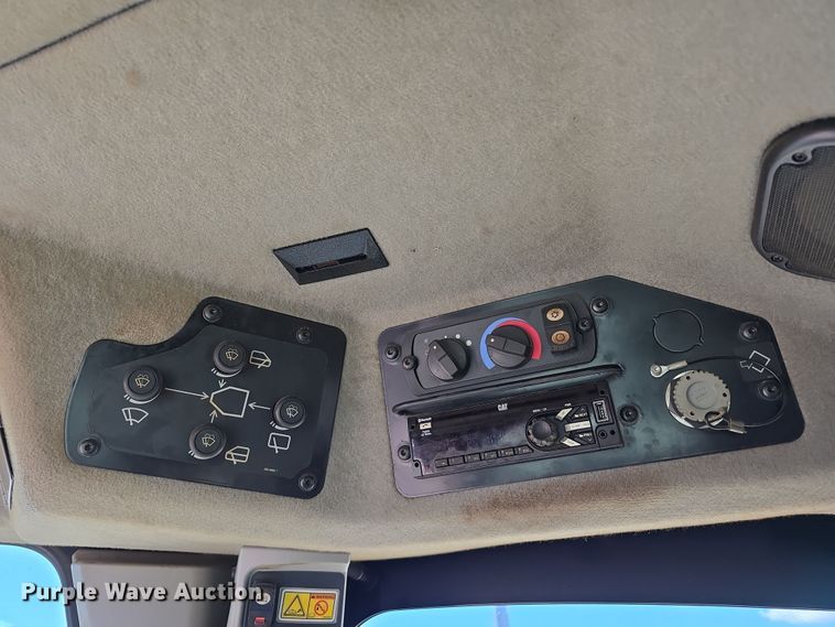 image for item EH8653 2014 Caterpillar 12M3 motor grader