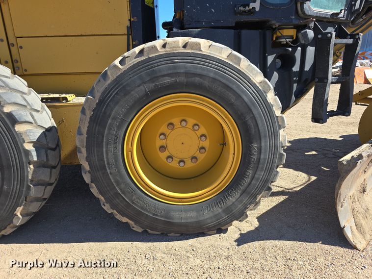 image for item EH8653 2014 Caterpillar 12M3 motor grader