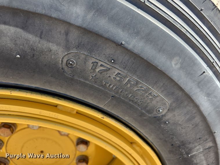 image for item EH8653 2014 Caterpillar 12M3 motor grader