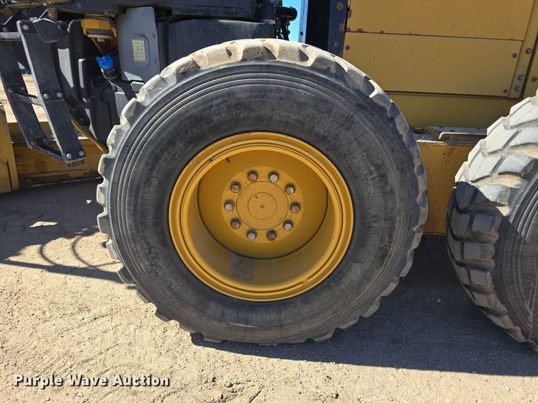 image for item EH8653 2014 Caterpillar 12M3 motor grader