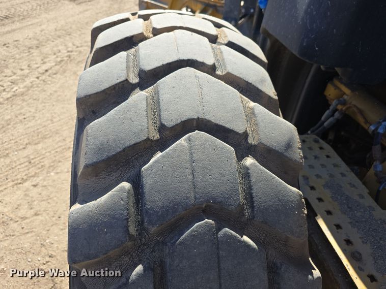 image for item EH8653 2014 Caterpillar 12M3 motor grader