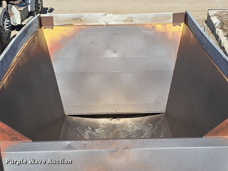 image for item EH8655 1990 Load King 2030-10 bottom dump trailer