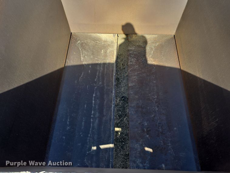 image for item EH8655 1990 Load King 2030-10 bottom dump trailer