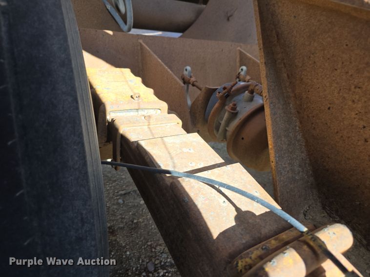 image for item EH8655 1990 Load King 2030-10 bottom dump trailer