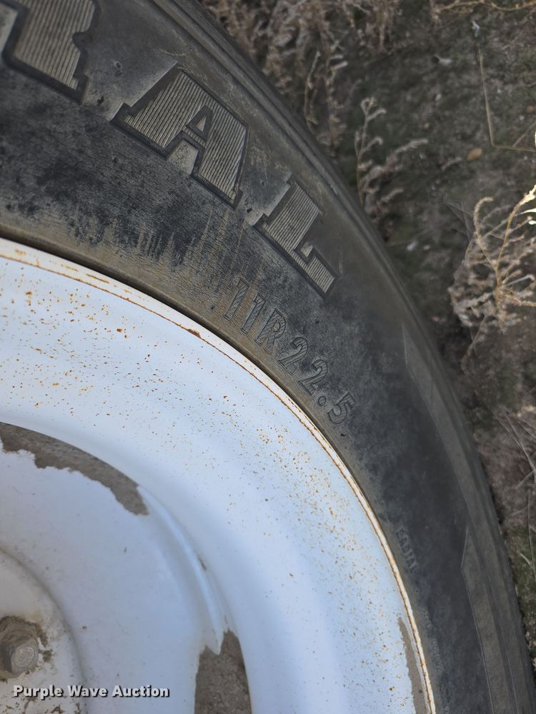 image for item EH8655 1990 Load King 2030-10 bottom dump trailer