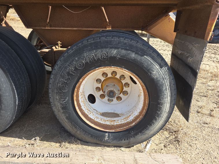 image for item EH8655 1990 Load King 2030-10 bottom dump trailer