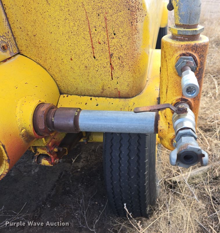 image for item EH8656 1969 Schramm 375 air compressor