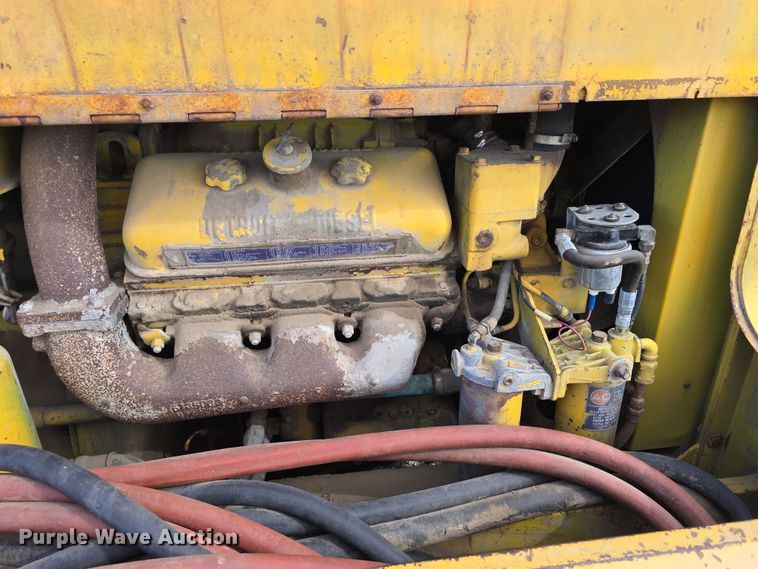 image for item EH8656 1969 Schramm 375 air compressor