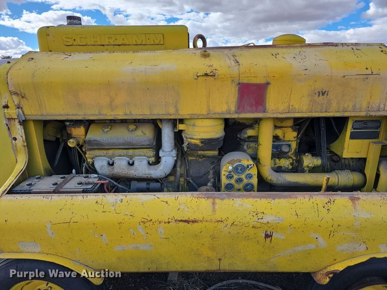 image for item EH8656 1969 Schramm 375 air compressor