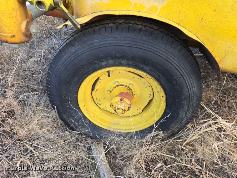 image for item EH8656 1969 Schramm 375 air compressor