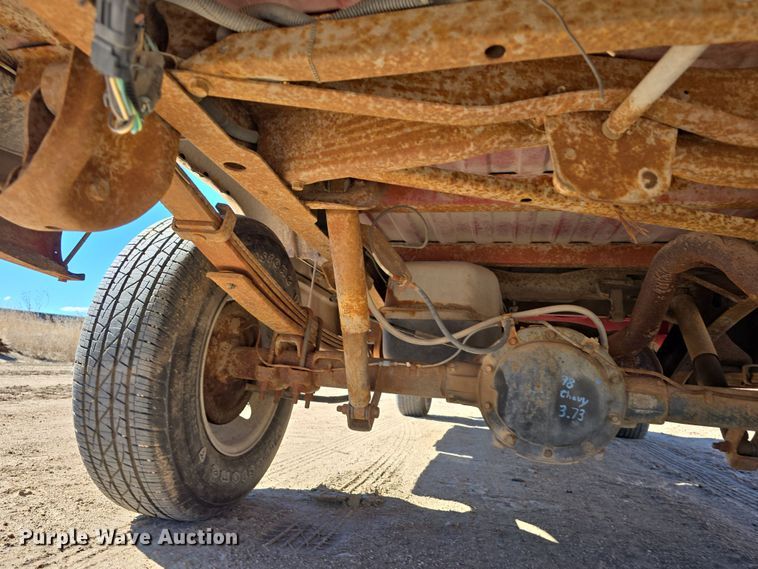 image for item EH8658 1995 Chevrolet K1500 pickup truck