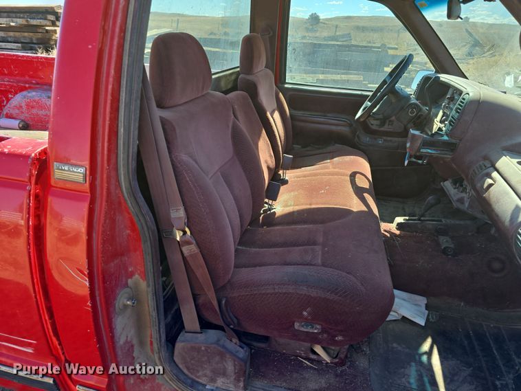 image for item EH8658 1995 Chevrolet K1500 pickup truck