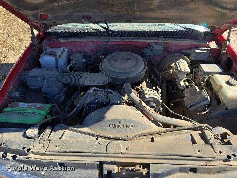 image for item EH8658 1995 Chevrolet K1500 pickup truck