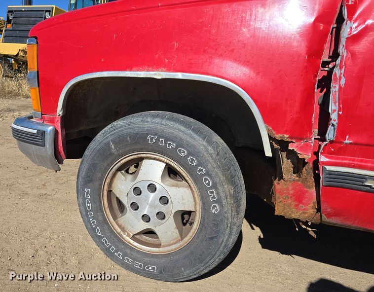 image for item EH8658 1995 Chevrolet K1500 pickup truck