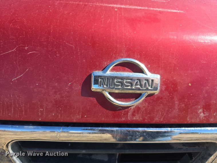 image for item EH8659 1994 Nissan XE King Cab pickup truck