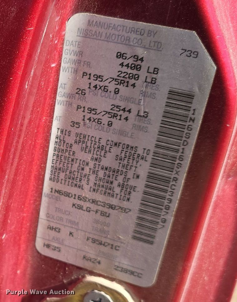 image for item EH8659 1994 Nissan XE King Cab pickup truck