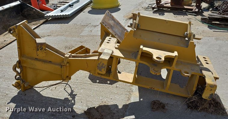 image for item EH8661 Caterpillar side wing mount