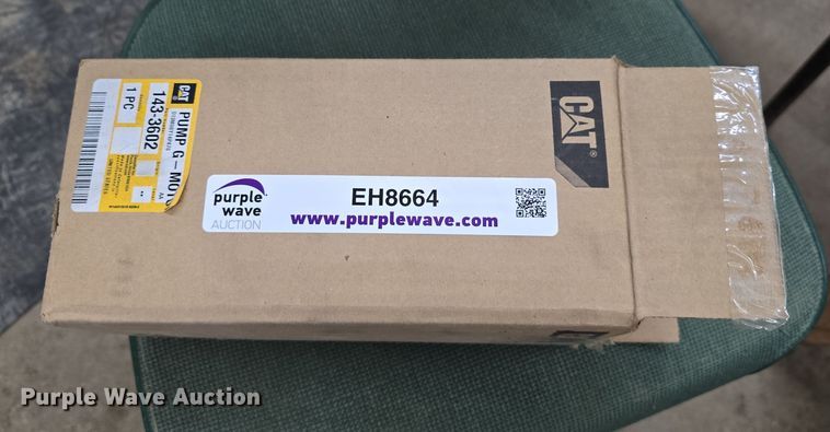 image for item EH8664 Caterpillar RM350 reclaimer drum brake release pump