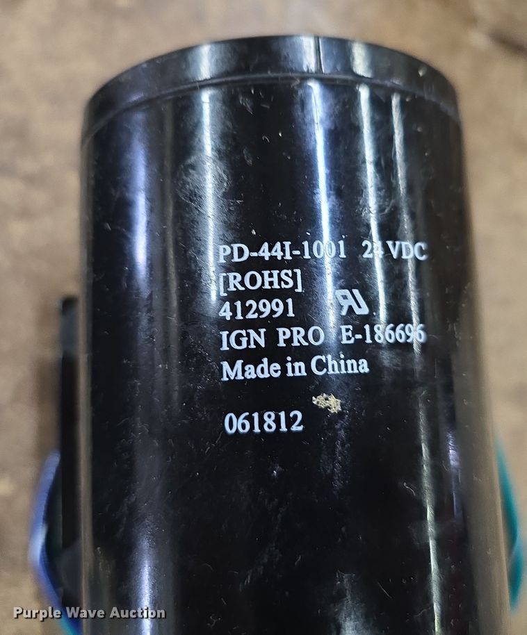 image for item EH8664 Caterpillar RM350 reclaimer drum brake release pump