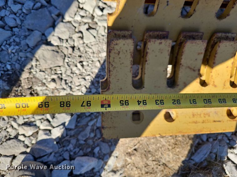 image for item EH8666 (7) 8' L motor grader moldboards 