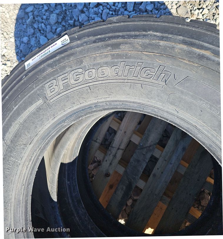 image for item EH8667 (14) 11R22.5 BF Goodrich tires