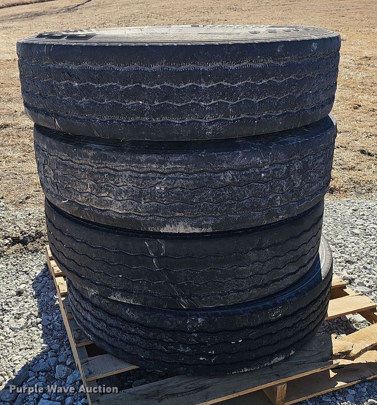 image for item EH8667 (14) 11R22.5 BF Goodrich tires