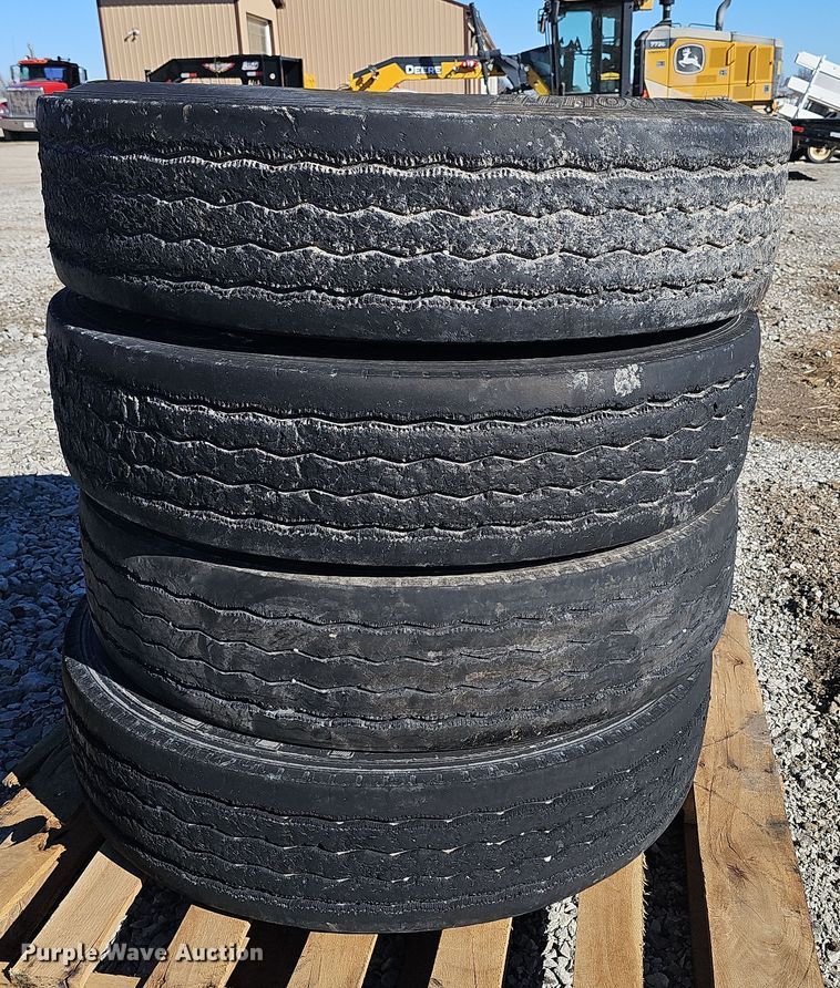 image for item EH8667 (14) 11R22.5 BF Goodrich tires