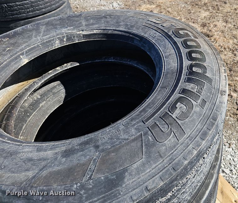 image for item EH8667 (14) 11R22.5 BF Goodrich tires