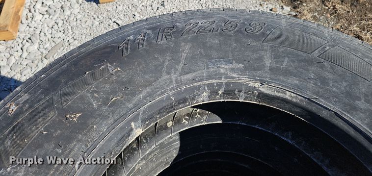 image for item EH8667 (14) 11R22.5 BF Goodrich tires