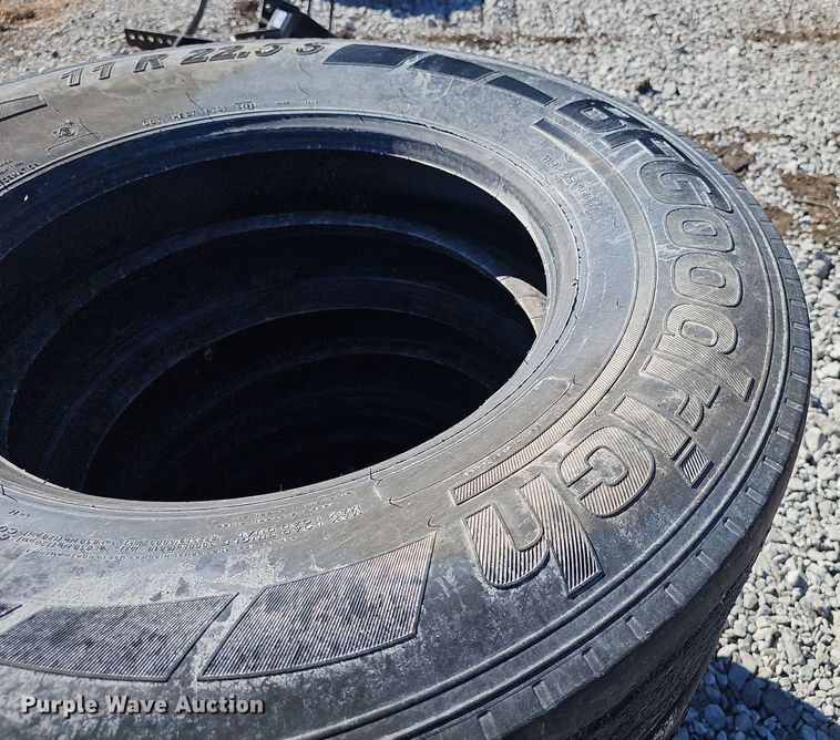 image for item EH8667 (14) 11R22.5 BF Goodrich tires