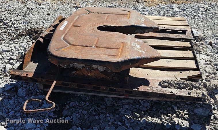 image for item EH8670 Fontaine fifth wheel