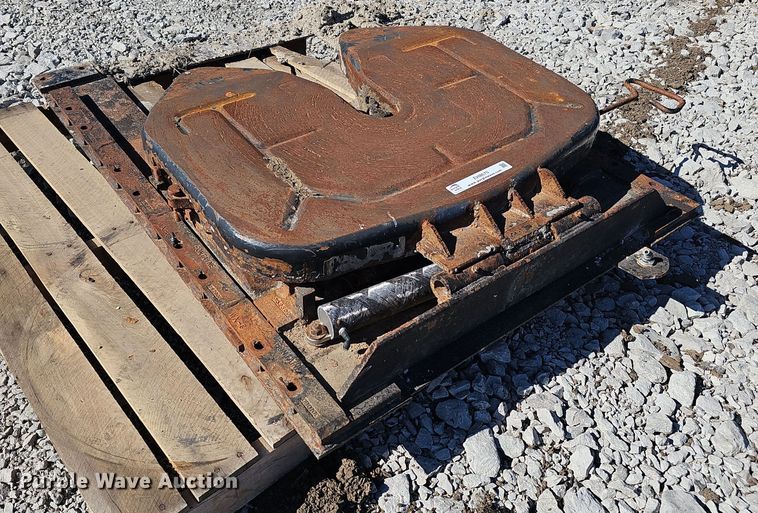 image for item EH8670 Fontaine fifth wheel