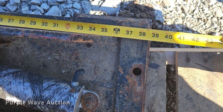 image for item EH8670 Fontaine fifth wheel