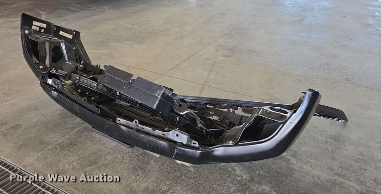 image for item EH8672 Front bumper