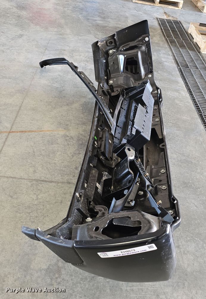 image for item EH8672 Front bumper