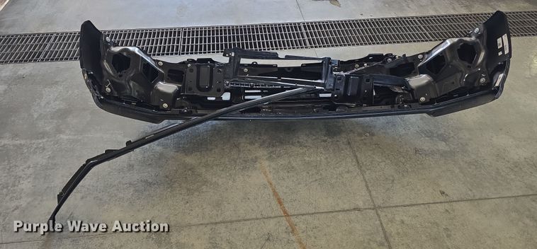 image for item EH8672 Front bumper