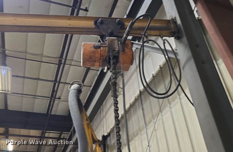 image for item EH8710 Overhead crane