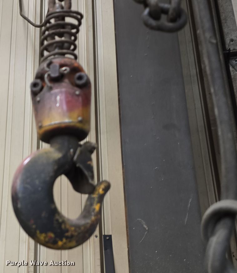 image for item EH8710 Overhead crane