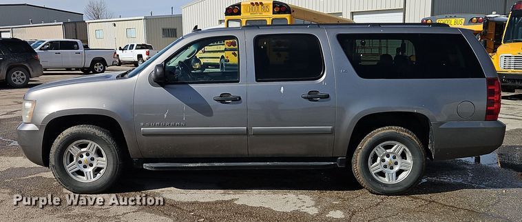 image for item EI8834 2008 Chevrolet Suburban 1500 SUV