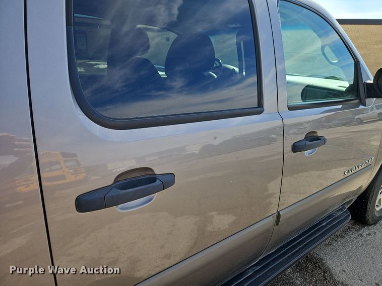 image for item EI8834 2008 Chevrolet Suburban 1500 SUV