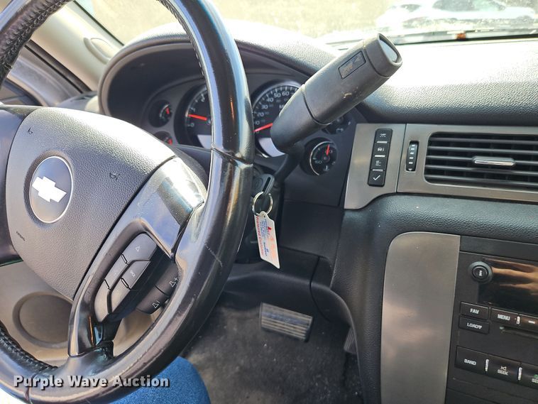 image for item EI8834 2008 Chevrolet Suburban 1500 SUV