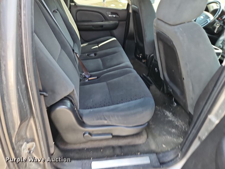 image for item EI8834 2008 Chevrolet Suburban 1500 SUV